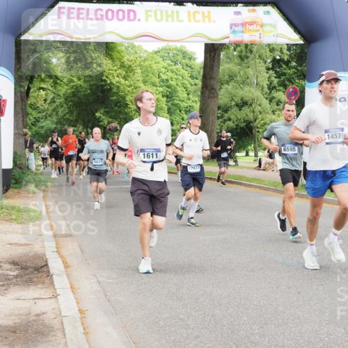 29.06.2025 - hella hamburg halbmarathon MichiJ http://msf.ph/oto/8371863 29.06.2025 10:44:48 Zwischen KM18-KM19 1611, 2236, 6595, 7082, 9485, 10383, 12495, 14369, 14571, 15197, 17827, 18891 meine-sportfotos.de