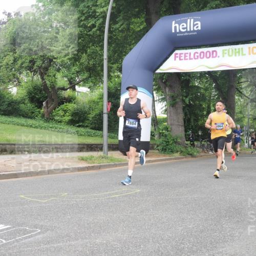 29.06.2025 - hella hamburg halbmarathon KatJ http://msf.ph/oto/8371866 29.06.2025 10:23:48 Zwischen KM18-KM19 1217, 6169, 7884, 7972 meine-sportfotos.de