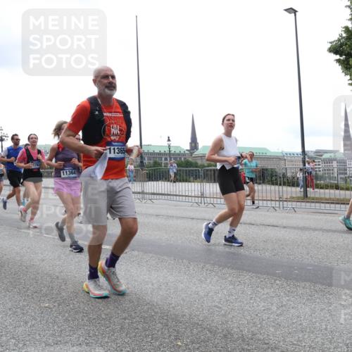 29.06.2025 - hella hamburg halbmarathon Lena Gebhardt http://msf.ph/oto/8371921 29.06.2025 10:48:59 Lombardsbrücke 62, 2438, 1762, 11364, 11365, 3661, 1142, 1167, 1584, 2160, 2395, 2437, 2438, 2541, 2713, 2716, 2792, 2927, 3070, 3086, 3215, 3253, 4403, 4525, 4527, 5010, 5118, 5479, 5480, 5551, 6015, 6437, 6566, 6979, 7062, 7203, 7931, 7936, 7947, 7948, 8549, 8719, 8760, 9245, 9341, 9359, 9552, 9787, 10033, 10038, 10059, 10081, 10204, 10366, 10479, 10524, 10654, 10656, 10782, 10785, 11000, 11031, 11192, 11364, 11365, 13814, 13845, 15715, 16498, 16499, 16701 meine-sportfotos.de