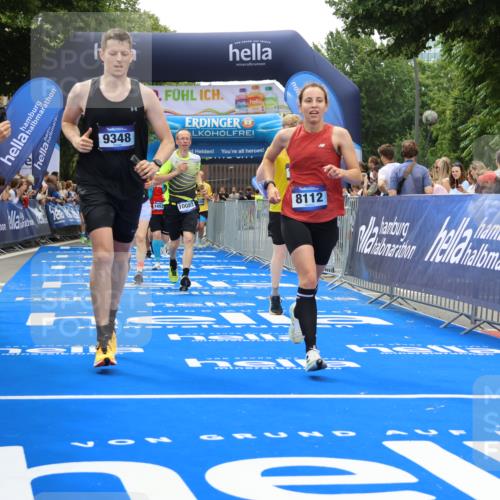 29.06.2025 - hella hamburg halbmarathon Strokosch-Dieckow http://msf.ph/oto/8372451 29.06.2025 10:49:15 Ziel 2013, 4183, 4185, 6158, 6389, 8112, 9348, 10053, 10184, 10189, 11819, 13450, 14526, 15422, 15523, 16369, 16414, 16731, 18842 meine-sportfotos.de