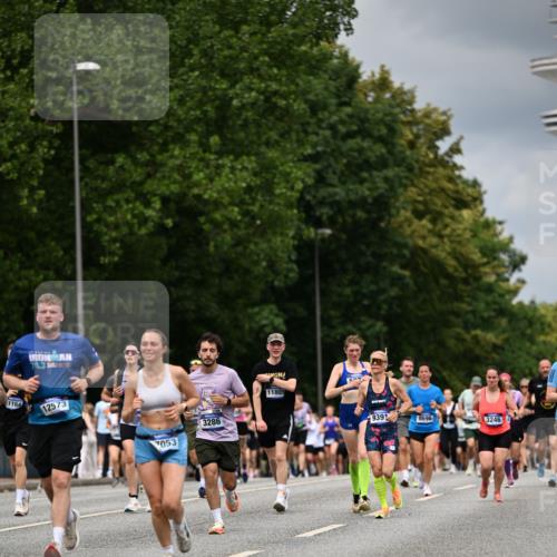 29.06.2025 - hella hamburg halbmarathon Dr. Thomas Lammeyer http://msf.ph/oto/8372498 29.06.2025 10:42:11 Kennedybrücke 1475, 1578, 1985, 2124, 2853, 3010, 3246, 3286, 3880, 4414, 5139, 5522, 5523, 5875, 6697, 6955, 7321, 7629, 8696, 8811, 8985, 9391, 9524, 9894, 10025, 10146, 10506, 10836, 11087, 11152, 11164 meine-sportfotos.de