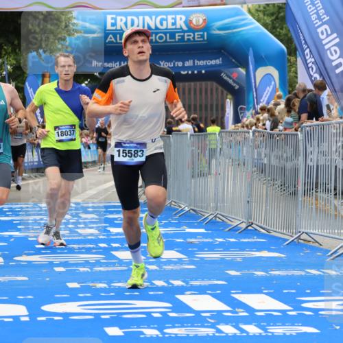 29.06.2025 - hella hamburg halbmarathon Strokosch-Dieckow http://msf.ph/oto/8372630 29.06.2025 10:27:16 Ziel 9097, 14019, 15136, 15576, 15583, 18037, 18124 meine-sportfotos.de