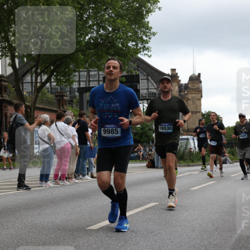 29.06.2025 - hella hamburg halbmarathon Yannick Fuchs http://msf.ph/oto/8372666 29.06.2025 10:53:47 20KM 1544, 2780, 3169, 3780, 4238, 4379, 4796, 4986, 6327, 6470, 7259, 7824, 8030, 8326, 8481, 8807, 9741, 9985, 10281, 10301, 10488, 11018, 11114, 11158, 11159, 11250, 11757, 12406, 12446, 12779, 13036, 13706, 14471, 14928, 15083, 15525, 15673, 15785, 15914, 16227, 16530, 16754, 16915, 17304, 17860, 18377, 18485, 18624, 18855, 19178 meine-sportfotos.de