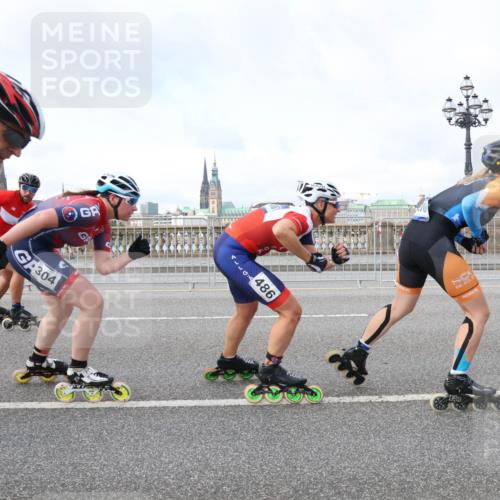 29.06.2025 - hella hamburg halbmarathon Lena Gebhardt http://msf.ph/oto/8372667 29.06.2025 08:50:45 Lombardsbrücke 304, 486, 452 meine-sportfotos.de