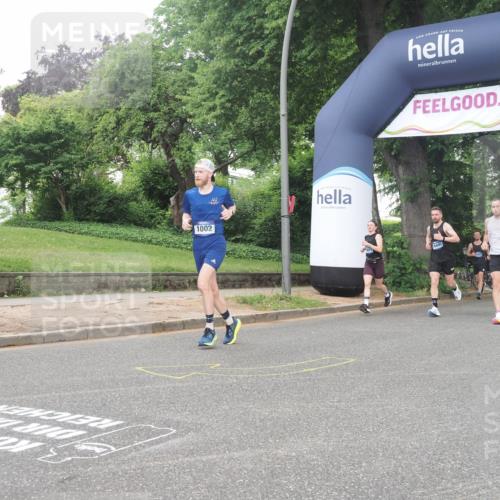 29.06.2025 - hella hamburg halbmarathon KatJ http://msf.ph/oto/8372668 29.06.2025 10:23:52 Zwischen KM18-KM19 1002, 1644, 7884 meine-sportfotos.de