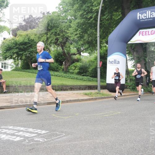 29.06.2025 - hella hamburg halbmarathon KatJ http://msf.ph/oto/8372774 29.06.2025 10:23:53 Zwischen KM18-KM19 1002, 1644, 7884 meine-sportfotos.de