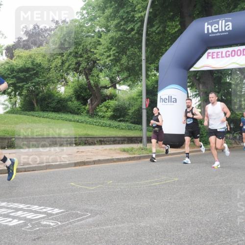 29.06.2025 - hella hamburg halbmarathon KatJ http://msf.ph/oto/8372797 29.06.2025 10:23:53 Zwischen KM18-KM19 1002, 1644, 7884 meine-sportfotos.de