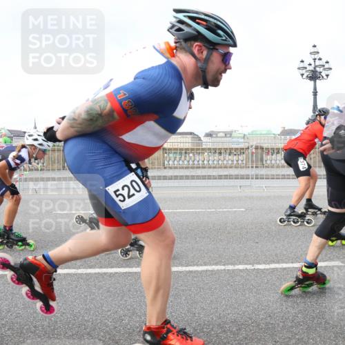 29.06.2025 - hella hamburg halbmarathon Lena Gebhardt http://msf.ph/oto/8372933 29.06.2025 08:50:46 Lombardsbrücke 1444, 188, 520, 374, 52, 26 meine-sportfotos.de