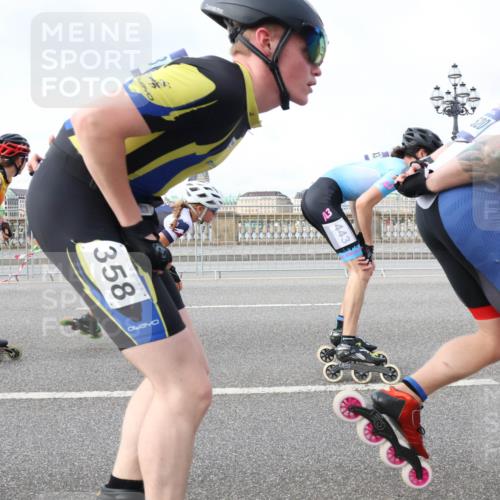 29.06.2025 - hella hamburg halbmarathon Lena Gebhardt http://msf.ph/oto/8372986 29.06.2025 08:50:46 Lombardsbrücke 272, 358, 443, 188, 520 meine-sportfotos.de