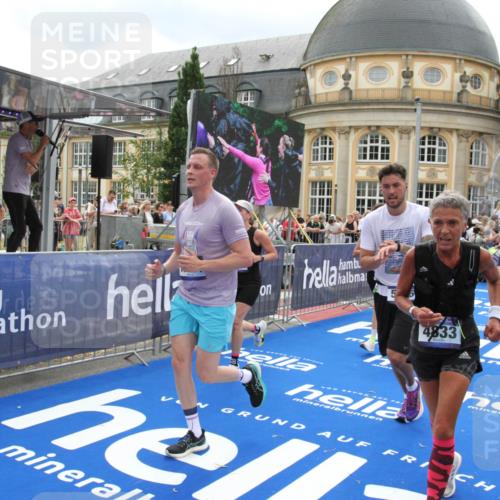 29.06.2025 - hella hamburg halbmarathon Michael Strokosch http://msf.ph/oto/8373043 29.06.2025 10:58:58 Ziel 2159, 3859, 4632, 4833, 5885, 6438, 6860, 7223, 8807, 9156, 9353, 10268, 10518, 10788, 10915, 12734, 12735, 13654, 14673, 17531, 17810, 17931, 18180, 18833, 19002, 19003 meine-sportfotos.de