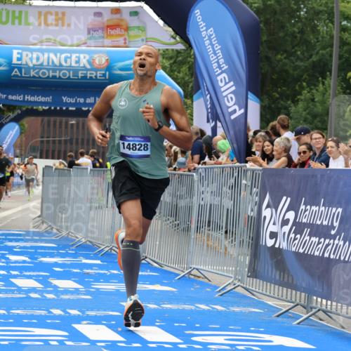 29.06.2025 - hella hamburg halbmarathon Strokosch-Dieckow http://msf.ph/oto/8373154 29.06.2025 10:27:03 Ziel 9079, 12641, 12992, 13780, 13956, 14828, 15671, 19050 meine-sportfotos.de