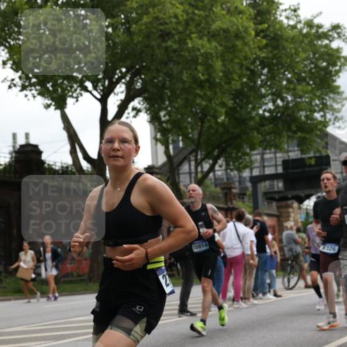 29.06.2025 - hella hamburg halbmarathon Yannick Fuchs http://msf.ph/oto/8373282 29.06.2025 10:53:49 20KM 1019, 1544, 2780, 3169, 3780, 4238, 4379, 4796, 4986, 6327, 6470, 7259, 7824, 8030, 8326, 8481, 8807, 9741, 9985, 10281, 10301, 10488, 11018, 11114, 11158, 11159, 11250, 11757, 12406, 12422, 12446, 12779, 13036, 13706, 13993, 14471, 14823, 15083, 15525, 15673, 15785, 15914, 16227, 16530, 16754, 16915, 17304, 17860, 18130, 18377, 18624, 18855, 19178 meine-sportfotos.de