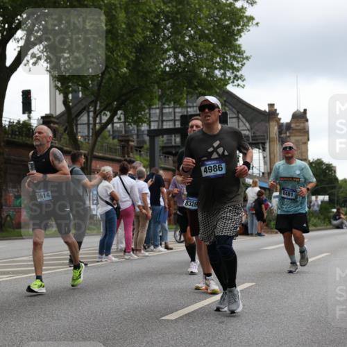 29.06.2025 - hella hamburg halbmarathon Yannick Fuchs http://msf.ph/oto/8373334 29.06.2025 10:53:50 20KM 1019, 1544, 2780, 3169, 3780, 4238, 4379, 4986, 5272, 6327, 6470, 7259, 7824, 8030, 8326, 8481, 8749, 8807, 9741, 9985, 10271, 10281, 10301, 10488, 11018, 11114, 11158, 11159, 11250, 11757, 12406, 12422, 12446, 12779, 13036, 13706, 13847, 13993, 14471, 14823, 15083, 15525, 15673, 15785, 15914, 16227, 16530, 16608, 16754, 16915, 17304, 17860, 18130, 18377, 18624, 18855, 19178 meine-sportfotos.de