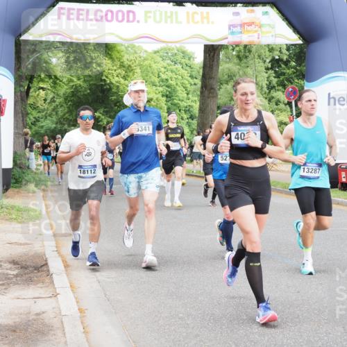 29.06.2025 - hella hamburg halbmarathon MichiJ http://msf.ph/oto/8373373 29.06.2025 10:44:59 Zwischen KM18-KM19 1595, 2282, 2907, 3251, 4088, 5277, 5341, 6104, 6281, 6302, 10020, 13287, 13664, 14914, 16910, 17531, 17782, 18068, 18112, 18762 meine-sportfotos.de