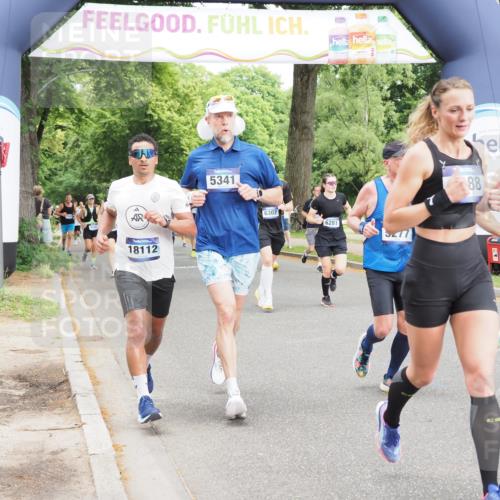 29.06.2025 - hella hamburg halbmarathon MichiJ http://msf.ph/oto/8373395 29.06.2025 10:44:59 Zwischen KM18-KM19 1595, 2282, 2907, 3251, 4088, 5277, 5341, 6104, 6281, 6302, 10020, 13287, 13664, 14914, 16910, 17531, 17782, 18068, 18112, 18762 meine-sportfotos.de