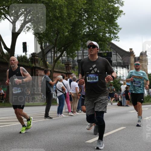 29.06.2025 - hella hamburg halbmarathon Yannick Fuchs http://msf.ph/oto/8373426 29.06.2025 10:53:50 20KM 1019, 1544, 2780, 3169, 3780, 4238, 4379, 4986, 5272, 6327, 6470, 7259, 7824, 8030, 8326, 8481, 8749, 8807, 9741, 9985, 10271, 10281, 10301, 10488, 11018, 11114, 11158, 11159, 11250, 11757, 12406, 12422, 12446, 12779, 13036, 13706, 13847, 13993, 14471, 14823, 15083, 15525, 15673, 15785, 15914, 16227, 16530, 16608, 16754, 16915, 17304, 17860, 18130, 18377, 18624, 18855, 19178 meine-sportfotos.de
