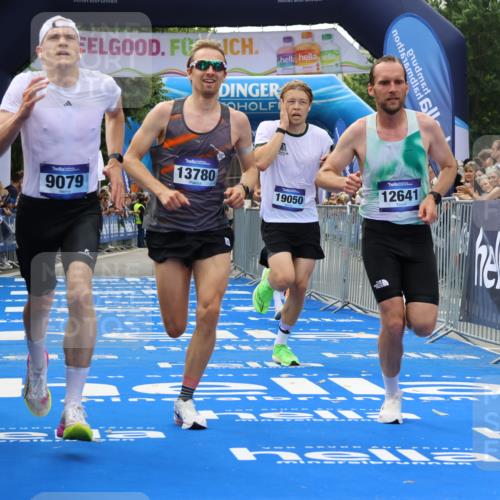 29.06.2025 - hella hamburg halbmarathon Strokosch-Dieckow http://msf.ph/oto/8373438 29.06.2025 10:26:59 Ziel 9079, 12641, 12992, 13780, 13956, 14828, 15023, 15671, 19050 meine-sportfotos.de