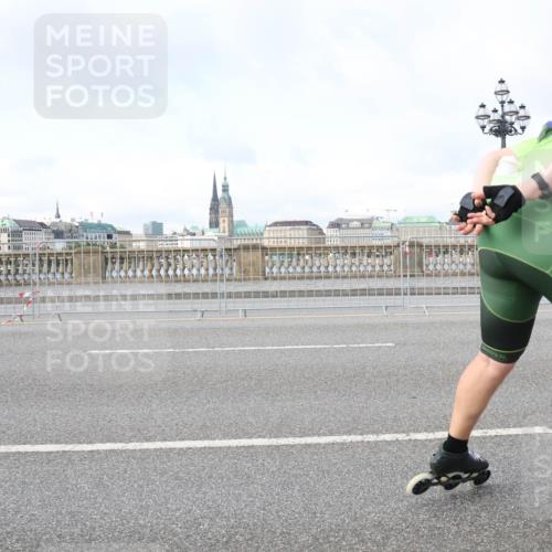 29.06.2025 - hella hamburg halbmarathon Lena Gebhardt http://msf.ph/oto/8373596 29.06.2025 08:50:46 Lombardsbrücke 45, 11 meine-sportfotos.de