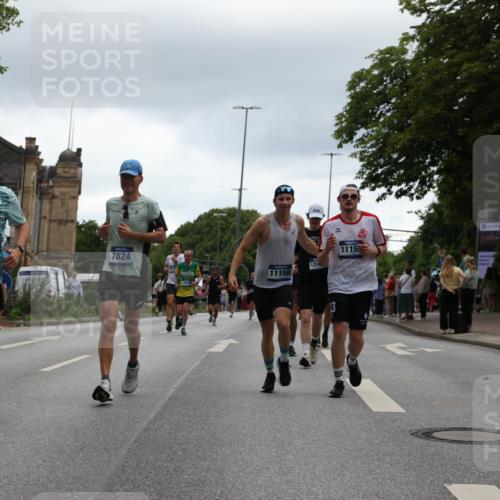 29.06.2025 - hella hamburg halbmarathon Yannick Fuchs http://msf.ph/oto/8373617 29.06.2025 10:53:51 20KM 1019, 1544, 2780, 3169, 3780, 4238, 4379, 4986, 5272, 6327, 6470, 7259, 7824, 8030, 8326, 8481, 8749, 8807, 9741, 9985, 10271, 10281, 10301, 10488, 11018, 11114, 11158, 11159, 11250, 11757, 12406, 12422, 12446, 12779, 13036, 13706, 13847, 13993, 14471, 14823, 15083, 15525, 15673, 15785, 15914, 16530, 16608, 16754, 16915, 17860, 18130, 18200, 18202, 18377, 18624, 18855, 19178 meine-sportfotos.de