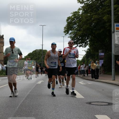 29.06.2025 - hella hamburg halbmarathon Yannick Fuchs http://msf.ph/oto/8373692 29.06.2025 10:53:51 20KM 1019, 1544, 2780, 3169, 3780, 4238, 4379, 4986, 5272, 6327, 6470, 7259, 7824, 8030, 8326, 8481, 8749, 8807, 9741, 9985, 10271, 10281, 10301, 10488, 11018, 11114, 11158, 11159, 11250, 11757, 12406, 12422, 12446, 12779, 13036, 13706, 13847, 13993, 14471, 14823, 15083, 15525, 15673, 15785, 15914, 16530, 16608, 16754, 16915, 17860, 18130, 18200, 18202, 18377, 18624, 18855, 19178 meine-sportfotos.de