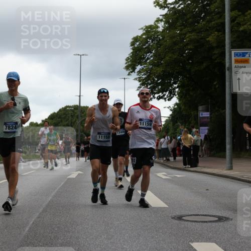 29.06.2025 - hella hamburg halbmarathon Yannick Fuchs http://msf.ph/oto/8373754 29.06.2025 10:53:51 20KM 1019, 1544, 2780, 3169, 3780, 4238, 4379, 4986, 5272, 6327, 6470, 7259, 7824, 8030, 8326, 8481, 8749, 8807, 9741, 9985, 10271, 10281, 10301, 10488, 11018, 11114, 11158, 11159, 11250, 11757, 12406, 12422, 12446, 12779, 13036, 13706, 13847, 13993, 14471, 14823, 15083, 15525, 15673, 15785, 15914, 16530, 16608, 16754, 16915, 17860, 18130, 18200, 18202, 18377, 18624, 18855, 19178 meine-sportfotos.de