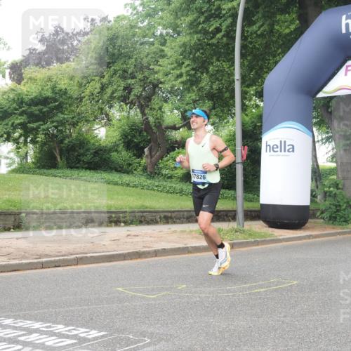 29.06.2025 - hella hamburg halbmarathon KatJ http://msf.ph/oto/8373757 29.06.2025 10:23:59 Zwischen KM18-KM19 1002, 1644, 8395 meine-sportfotos.de