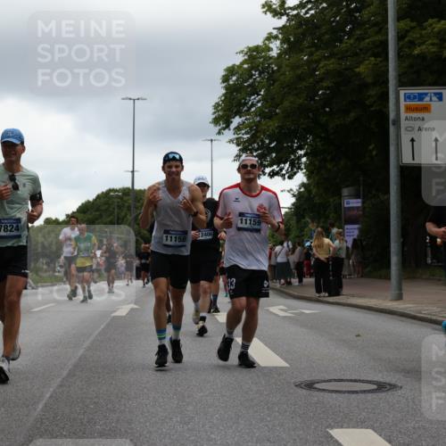 29.06.2025 - hella hamburg halbmarathon Yannick Fuchs http://msf.ph/oto/8373768 29.06.2025 10:53:51 20KM 1019, 1544, 2780, 3169, 3780, 4238, 4379, 4986, 5272, 6327, 6470, 7259, 7824, 8030, 8326, 8481, 8749, 8807, 9741, 9985, 10271, 10281, 10301, 10488, 11018, 11114, 11158, 11159, 11250, 11757, 12406, 12422, 12446, 12779, 13036, 13706, 13847, 13993, 14471, 14823, 15083, 15525, 15673, 15785, 15914, 16530, 16608, 16754, 16915, 17860, 18130, 18200, 18202, 18377, 18624, 18855, 19178 meine-sportfotos.de