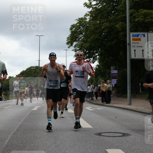 29.06.2025 - hella hamburg halbmarathon Yannick Fuchs http://msf.ph/oto/8373790 29.06.2025 10:53:51 20KM 1019, 1544, 2780, 3169, 3780, 4238, 4379, 4986, 5272, 6327, 6470, 7259, 7824, 8030, 8326, 8481, 8749, 8807, 9741, 9985, 10271, 10281, 10301, 10488, 11018, 11114, 11158, 11159, 11250, 11757, 12406, 12422, 12446, 12779, 13036, 13706, 13847, 13993, 14471, 14823, 15083, 15525, 15673, 15785, 15914, 16530, 16608, 16754, 16915, 17860, 18130, 18200, 18202, 18377, 18624, 18855, 19178 meine-sportfotos.de