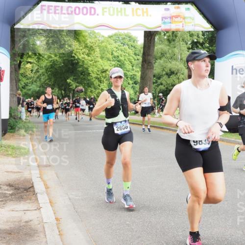 29.06.2025 - hella hamburg halbmarathon MichiJ http://msf.ph/oto/8373932 29.06.2025 10:45:04 Zwischen KM18-KM19 1595, 2606, 3251, 4088, 5277, 6281, 6302, 9835, 10020, 12735, 13287, 14914, 17455, 18068, 18112, 18492, 18682, 18762 meine-sportfotos.de