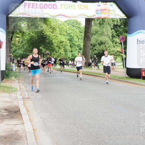 29.06.2025 - hella hamburg halbmarathon MichiJ http://msf.ph/oto/8374039 29.06.2025 10:45:06 Zwischen KM18-KM19 1595, 2606, 5277, 6281, 6302, 9835, 10212, 12735, 13694, 15824, 17455, 18068, 18112, 18492, 18682 meine-sportfotos.de