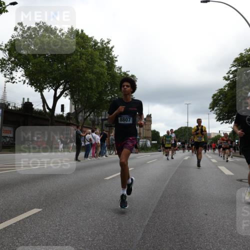 29.06.2025 - hella hamburg halbmarathon Yannick Fuchs http://msf.ph/oto/8374066 29.06.2025 10:53:53 20KM 1019, 1544, 2780, 3169, 3780, 4238, 4379, 4986, 5272, 6327, 6470, 7259, 7824, 8030, 8326, 8481, 8749, 8807, 9741, 9985, 10271, 10281, 10301, 11114, 11158, 11159, 11250, 11757, 12406, 12422, 12446, 13036, 13706, 13847, 13993, 14471, 14823, 15083, 15525, 15673, 15914, 16530, 16608, 17860, 18130, 18200, 18202, 18377, 18624, 19178 meine-sportfotos.de