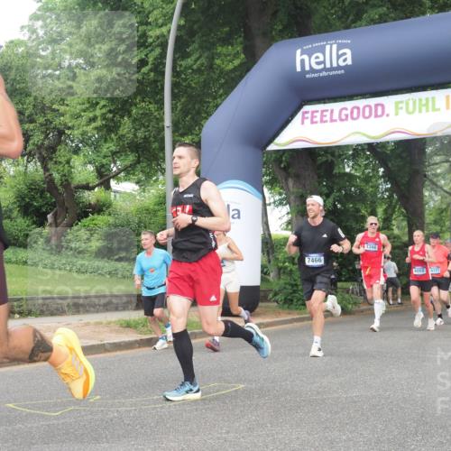 29.06.2025 - hella hamburg halbmarathon KatJ http://msf.ph/oto/8374189 29.06.2025 10:24:10 Zwischen KM18-KM19 1344, 4050, 4740, 7466, 7867 meine-sportfotos.de