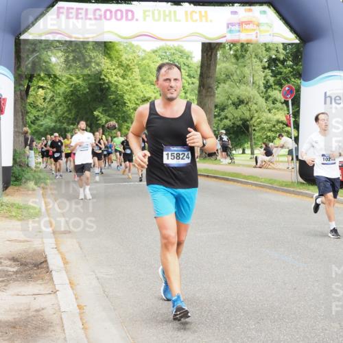 29.06.2025 - hella hamburg halbmarathon MichiJ http://msf.ph/oto/8374220 29.06.2025 10:45:08 Zwischen KM18-KM19 2606, 9835, 10212, 10896, 12735, 13694, 15824, 17455, 18492, 18682 meine-sportfotos.de