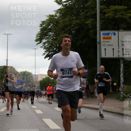 29.06.2025 - hella hamburg halbmarathon Yannick Fuchs http://msf.ph/oto/8374442 29.06.2025 10:53:57 20KM 1019, 1544, 2011, 2167, 2730, 3169, 3780, 4379, 4986, 5272, 6327, 6470, 7259, 7824, 8030, 8326, 8481, 8749, 8807, 9741, 10271, 10281, 10301, 11114, 11158, 11159, 11250, 12406, 12422, 12446, 13036, 13847, 13993, 14471, 14823, 15083, 15525, 15673, 15914, 16439, 16530, 16608, 17860, 18130, 18200, 18202, 18377, 18624, 19178 meine-sportfotos.de
