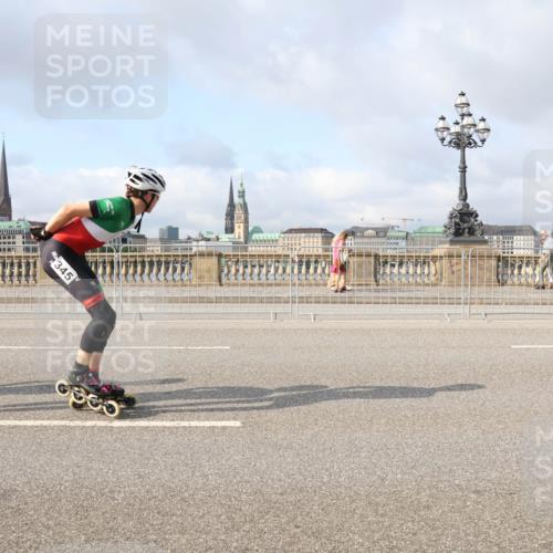 29.06.2025 - hella hamburg halbmarathon Lena Gebhardt http://msf.ph/oto/8374449 29.06.2025 08:51:14 Lombardsbrücke 313, 345 meine-sportfotos.de