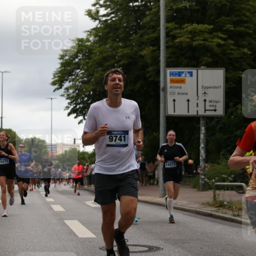 29.06.2025 - hella hamburg halbmarathon Yannick Fuchs http://msf.ph/oto/8374489 29.06.2025 10:53:57 20KM 1019, 1544, 2011, 2167, 2730, 3169, 3780, 4379, 4986, 5272, 6327, 6470, 7259, 7824, 8030, 8326, 8481, 8749, 8807, 9741, 10271, 10281, 10301, 11114, 11158, 11159, 11250, 12406, 12422, 12446, 13036, 13847, 13993, 14471, 14823, 15083, 15525, 15673, 15914, 16439, 16530, 16608, 17860, 18130, 18200, 18202, 18377, 18624, 19178 meine-sportfotos.de
