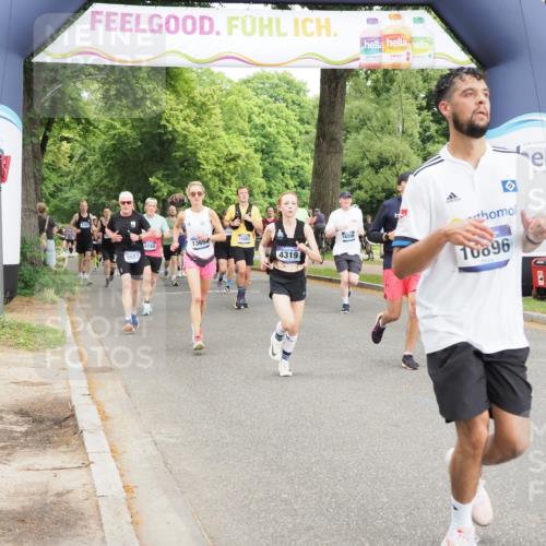 29.06.2025 - hella hamburg halbmarathon MichiJ http://msf.ph/oto/8374564 29.06.2025 10:45:12 Zwischen KM18-KM19 4319, 4379, 6531, 9553, 10212, 10587, 10896, 13654, 13694, 15824 meine-sportfotos.de