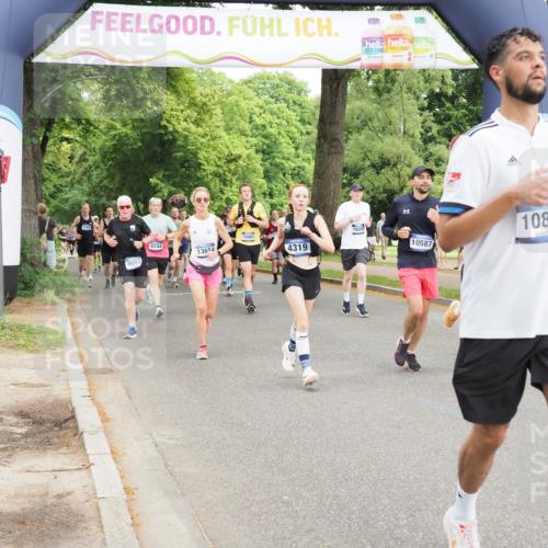 29.06.2025 - hella hamburg halbmarathon MichiJ http://msf.ph/oto/8374588 29.06.2025 10:45:12 Zwischen KM18-KM19 4319, 4379, 6531, 9553, 10212, 10587, 10896, 13654, 13694, 15824 meine-sportfotos.de