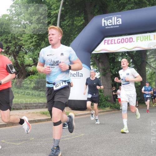 29.06.2025 - hella hamburg halbmarathon KatJ http://msf.ph/oto/8374589 29.06.2025 10:24:13 Zwischen KM18-KM19 1344, 4050, 4740, 7466 meine-sportfotos.de
