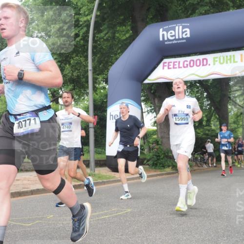 29.06.2025 - hella hamburg halbmarathon KatJ http://msf.ph/oto/8374626 29.06.2025 10:24:13 Zwischen KM18-KM19 1344, 4050, 4740, 7466 meine-sportfotos.de