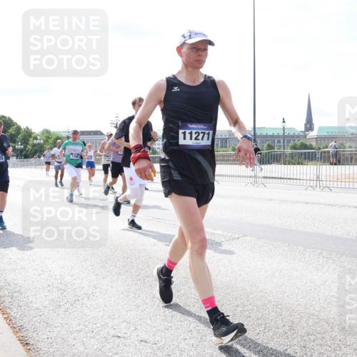 29.06.2025 - hella hamburg halbmarathon Lena Gebhardt http://msf.ph/oto/8374722 29.06.2025 10:15:06 Lombardsbrücke 11683, 6935, 1296, 11271, 1071, 1296, 1379, 1524, 1575, 1728, 1745, 2046, 2140, 2281, 2601, 2690, 3025, 3454, 3507, 3509, 3513, 3650, 3691, 3844, 4495, 4641, 5191, 5271, 5608, 5800, 5981, 5986, 6181, 6248, 6317, 6935, 7195, 7439, 7452, 7809, 7810, 7881, 8055, 8237, 8239, 8256, 8275, 8522, 8563, 8609, 8755, 8854, 9113, 9173, 9556, 9663, 9709, 9847, 9911, 9975, 9997, 10391, 10589, 10717, 10963, 11271, 11598, 13453, 13500, 15150, 15740 meine-sportfotos.de
