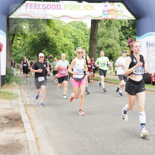 29.06.2025 - hella hamburg halbmarathon MichiJ http://msf.ph/oto/8374738 29.06.2025 10:45:14 Zwischen KM18-KM19 4319, 4379, 6531, 8744, 9553, 9555, 10212, 10518, 10587, 10896, 13654, 13694, 13761, 14928, 15083, 15229, 15824, 16206 meine-sportfotos.de