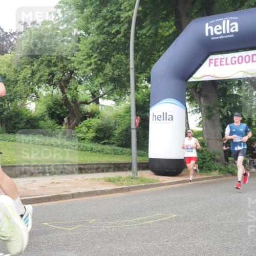 29.06.2025 - hella hamburg halbmarathon KatJ http://msf.ph/oto/8374751 29.06.2025 10:24:14 Zwischen KM18-KM19 1344, 4050, 4740, 7466 meine-sportfotos.de