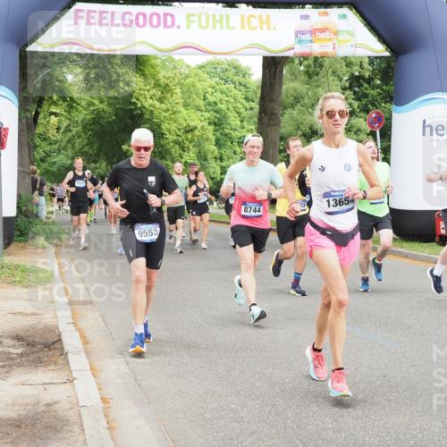 29.06.2025 - hella hamburg halbmarathon MichiJ http://msf.ph/oto/8374841 29.06.2025 10:45:15 Zwischen KM18-KM19 4319, 4379, 4708, 6147, 6531, 8744, 9553, 9555, 10518, 10587, 10896, 12879, 13654, 13761, 14928, 15083, 15229, 16206 meine-sportfotos.de