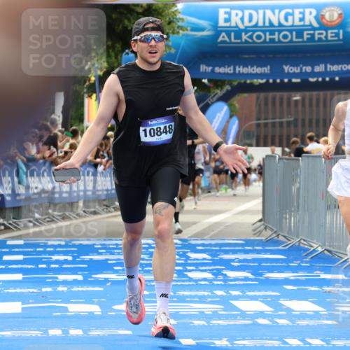 29.06.2025 - hella hamburg halbmarathon Strokosch-Dieckow http://msf.ph/oto/8374975 29.06.2025 10:26:40 Ziel 1065, 1577, 9565, 10848, 19076 meine-sportfotos.de