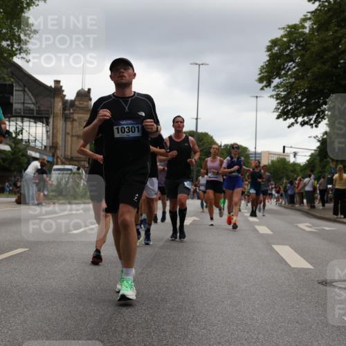 29.06.2025 - hella hamburg halbmarathon Yannick Fuchs http://msf.ph/oto/8375005 29.06.2025 10:54:05 20KM 1019, 1544, 2011, 2091, 2167, 2730, 3169, 3780, 4013, 5272, 6327, 6470, 7259, 8749, 9006, 9434, 9741, 10271, 10281, 10301, 12422, 12446, 13036, 13847, 13993, 14224, 14471, 14577, 14823, 15083, 15344, 15525, 15673, 15901, 16439, 16608, 17860, 18130, 18200, 18202, 18254, 18377, 18624, 18701, 19178 meine-sportfotos.de