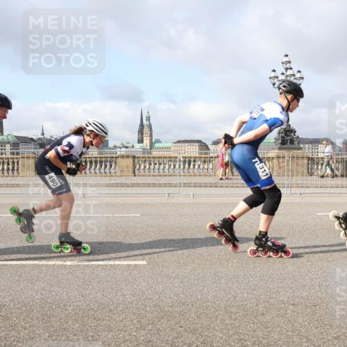 29.06.2025 - hella hamburg halbmarathon Lena Gebhardt http://msf.ph/oto/8375016 29.06.2025 08:51:15 Lombardsbrücke 490, 311, 313 meine-sportfotos.de