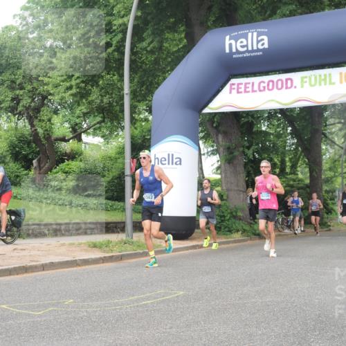 29.06.2025 - hella hamburg halbmarathon KatJ http://msf.ph/oto/8375115 29.06.2025 10:24:18 Zwischen KM18-KM19 1562, 4050, 4740, 6032 meine-sportfotos.de