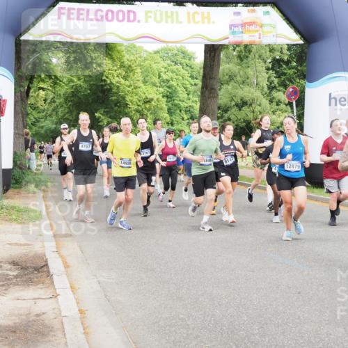 29.06.2025 - hella hamburg halbmarathon MichiJ http://msf.ph/oto/8375118 29.06.2025 10:45:17 Zwischen KM18-KM19 1319, 4319, 4379, 4708, 5084, 6138, 6147, 6531, 8744, 9553, 9555, 10518, 10587, 11846, 12879, 13407, 13654, 13761, 14928, 15083, 15217, 15229, 15434, 16189, 16206, 16608 meine-sportfotos.de