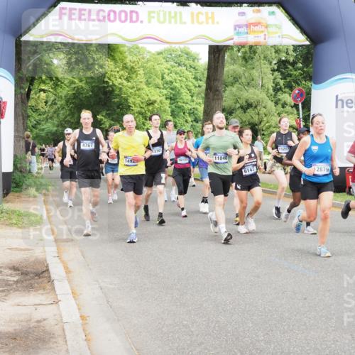 29.06.2025 - hella hamburg halbmarathon MichiJ http://msf.ph/oto/8375168 29.06.2025 10:45:17 Zwischen KM18-KM19 1319, 4319, 4379, 4708, 5084, 6138, 6147, 6531, 8744, 9553, 9555, 10518, 10587, 11846, 12879, 13407, 13654, 13761, 14928, 15083, 15217, 15229, 15434, 16189, 16206, 16608 meine-sportfotos.de